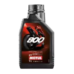 MOTUL 800 2T Road Racing: Olej, który zapewnia maksymalną ochronę silnika