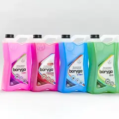 Cztery kanistry płynu do chłodnic Borygo: różowy (NOWY), różowy (PREMIUM EXTENDED LIFE), niebieski (START) i zielony (EKO).