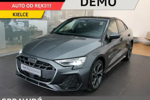 Szary Audi A3 w wersji DEMO, dostępny od ręki w Kielcach. Sprawdź atrakcyjną audi a3 cena!