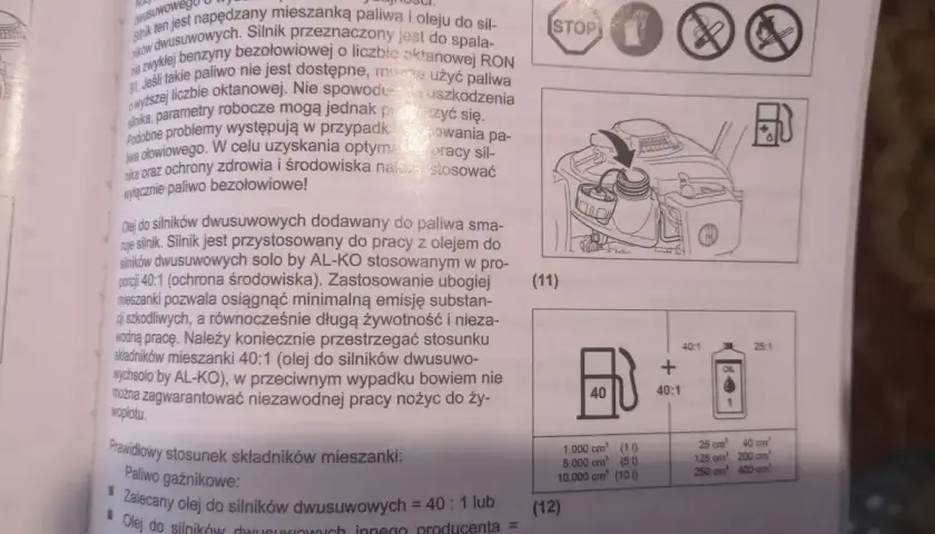 Zalecany olej do silników dwusuwowych to 40:1. Dowiedz się, ile oleju na litr paliwa potrzebujesz do swojej maszyny.