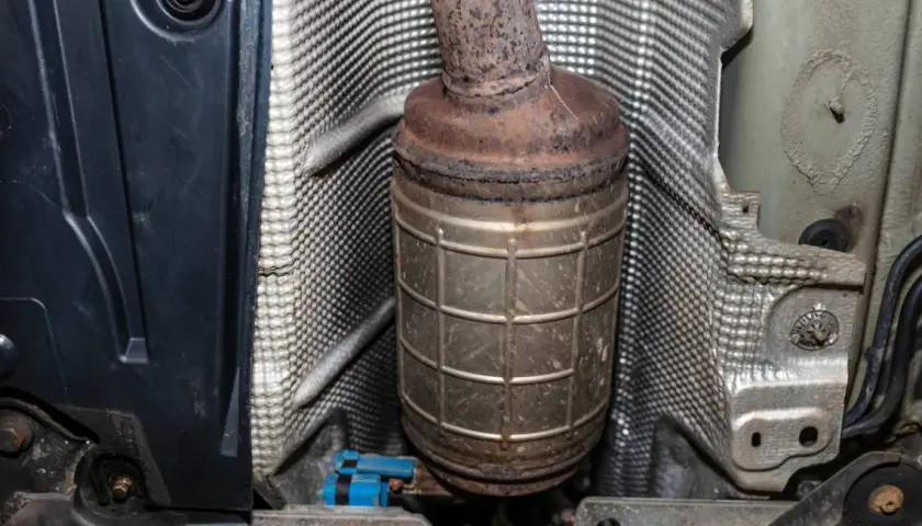 Objawy zapchanego DPF w Ford S-Max - jak uniknąć kosztownych napraw