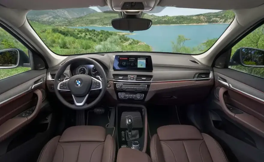 BMW X1 - Ceny, wersje, wyposażenie. Jak nie przepłacić?
