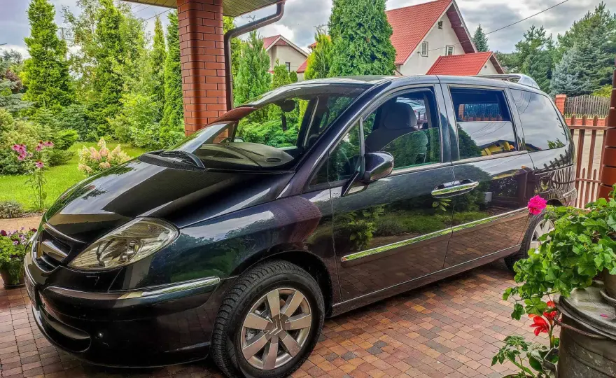 Citroën C8 – czy warto kupić? Analiza, silniki, usterki, ceny