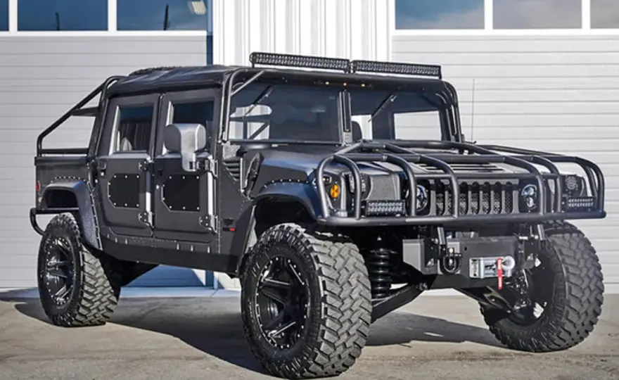 Hummer H1, H2 czy H3? Różnice, koszty i terenowe możliwości