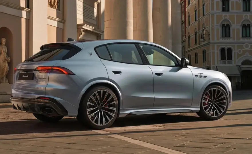 Maserati Grecale - Jaki wybrać? Wersje, koszty, opinie