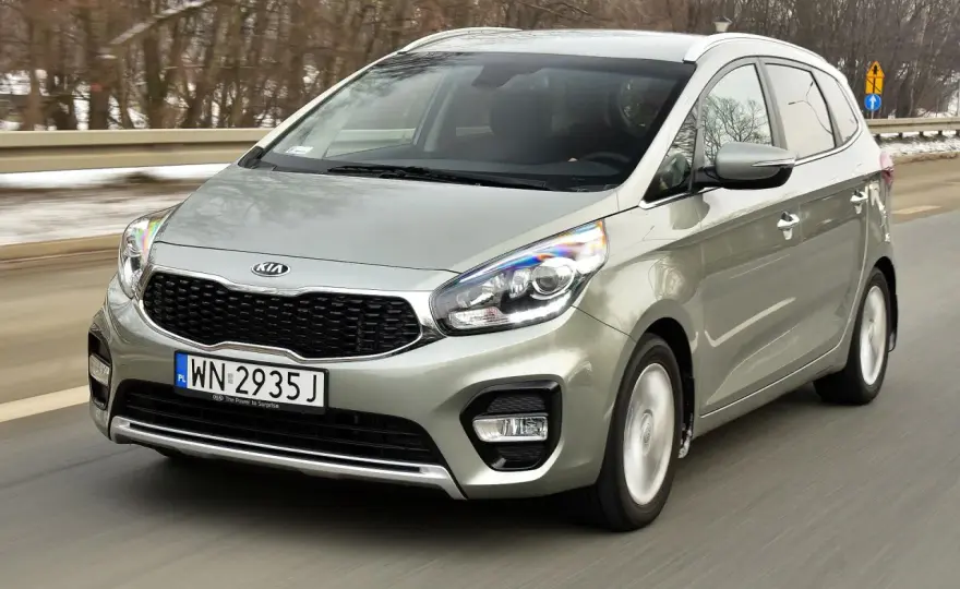 Kia Carens IV - Rodzinny MPV: Czy to lepszy wybór niż SUV?
