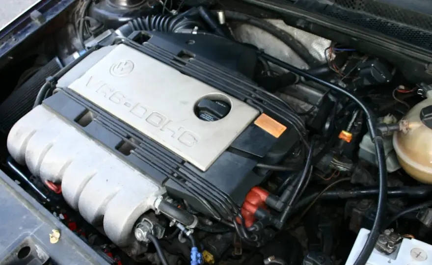 Silnik VR6 - legenda VW. Poznaj wady, zalety i porady przed kupnem!