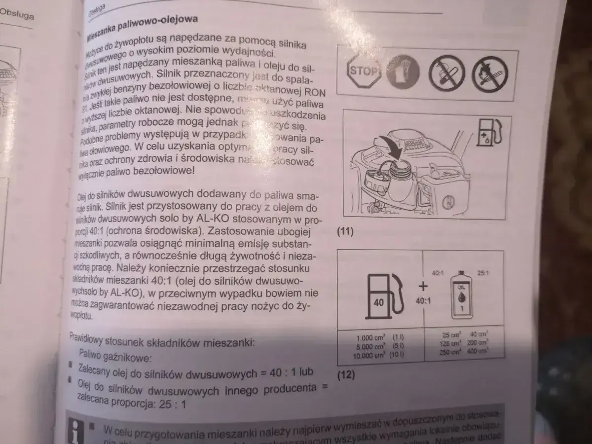 Zalecany olej do silników dwusuwowych to 40:1. Dowiedz się, ile oleju na litr paliwa potrzebujesz do swojej maszyny.