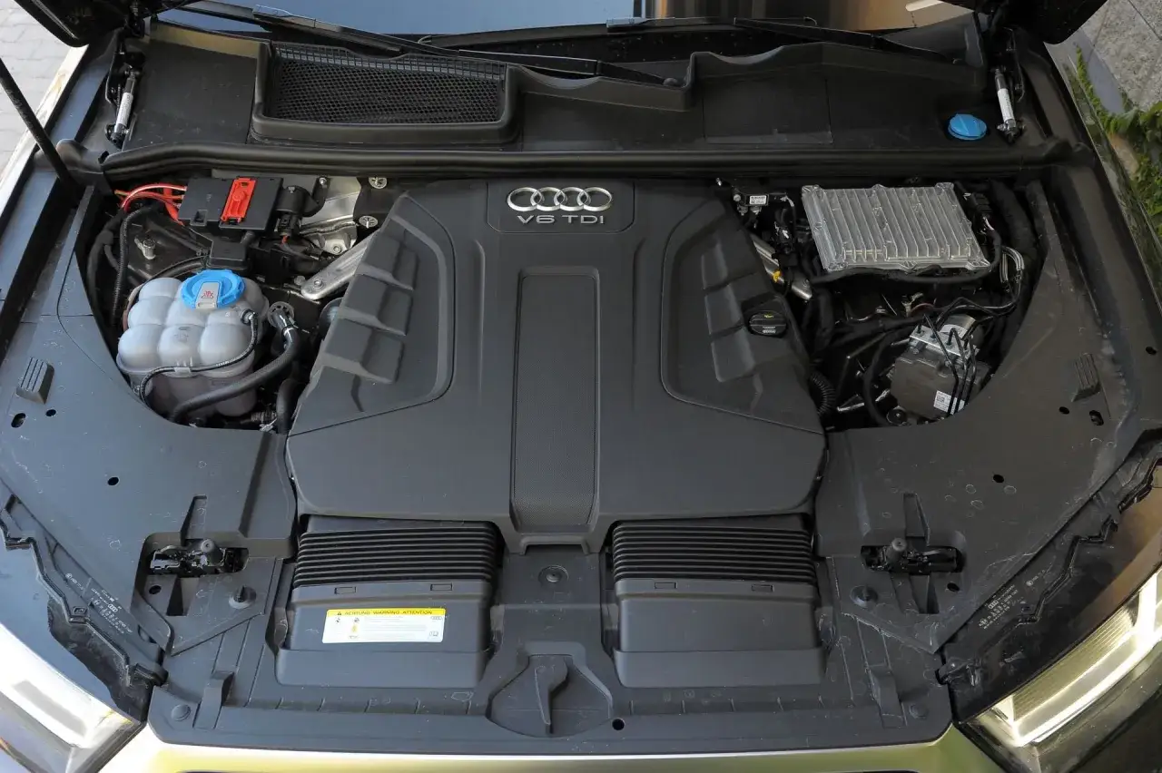 Silnik V6 TDI w Audi Q7. Potężna jednostka napędowa gotowa do drogi.