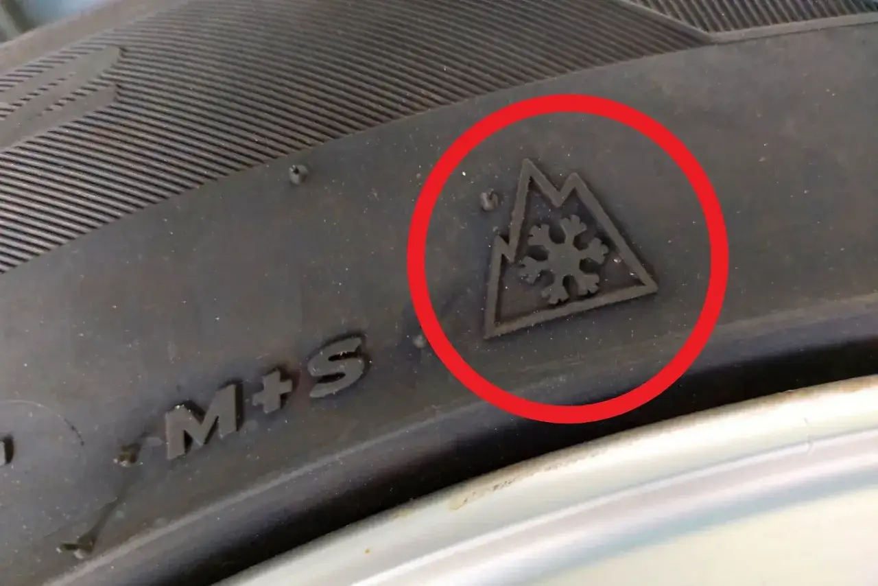 Opona z oznaczeniem 3pmsf (śnieżynka w górze) i M+S. Gotowa na zimę!